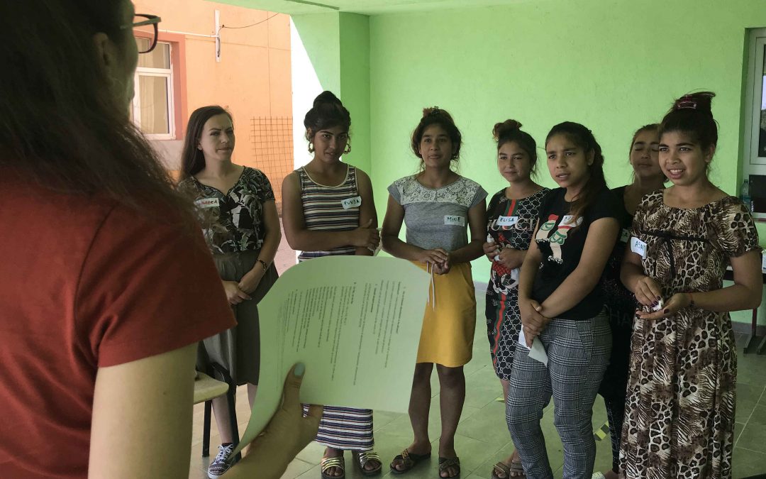 Menstrual hygiene classes in Castelu for teenage girls and women
